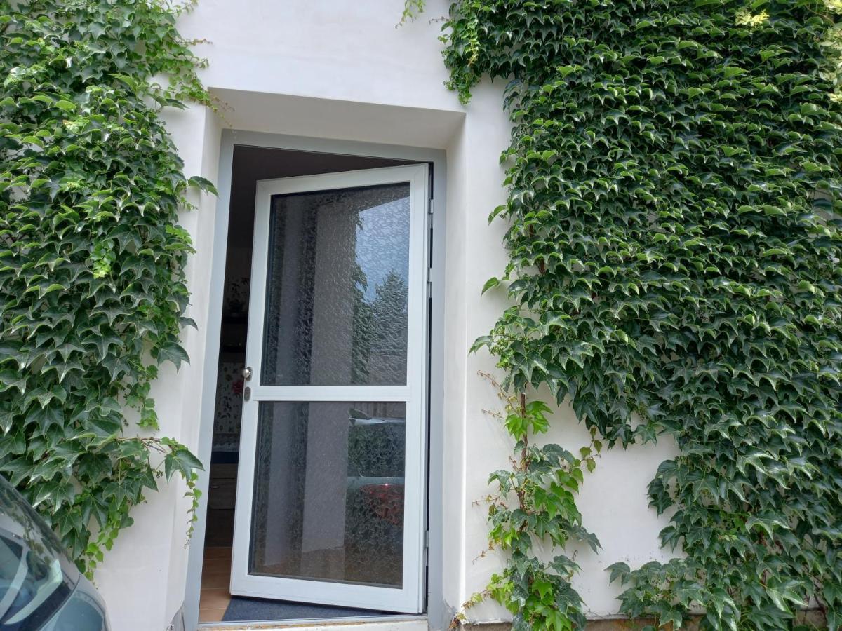 Apartman U Jakuba Dvur Kralove nad Labem Exterior photo