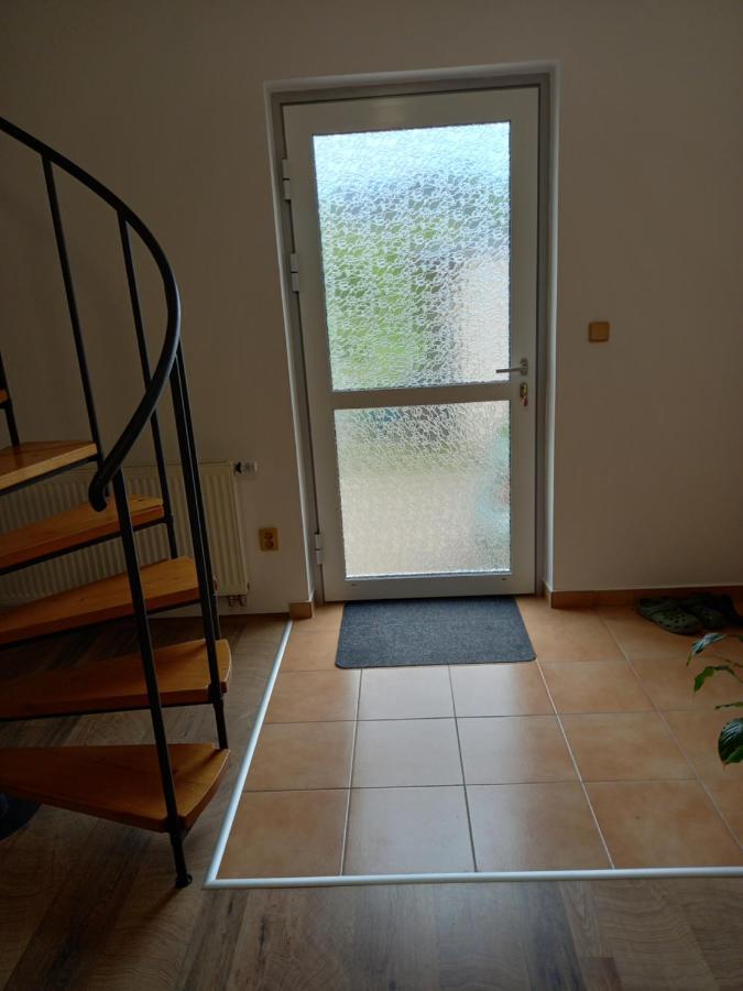 Apartman U Jakuba Dvur Kralove nad Labem Exterior photo