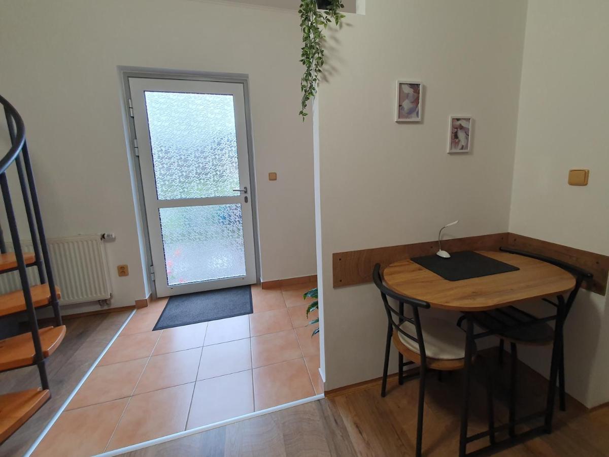 Apartman U Jakuba Dvur Kralove nad Labem Exterior photo